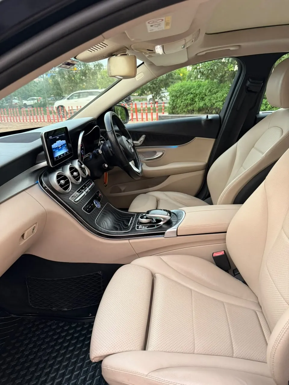 Mercedes C 220 D (14)