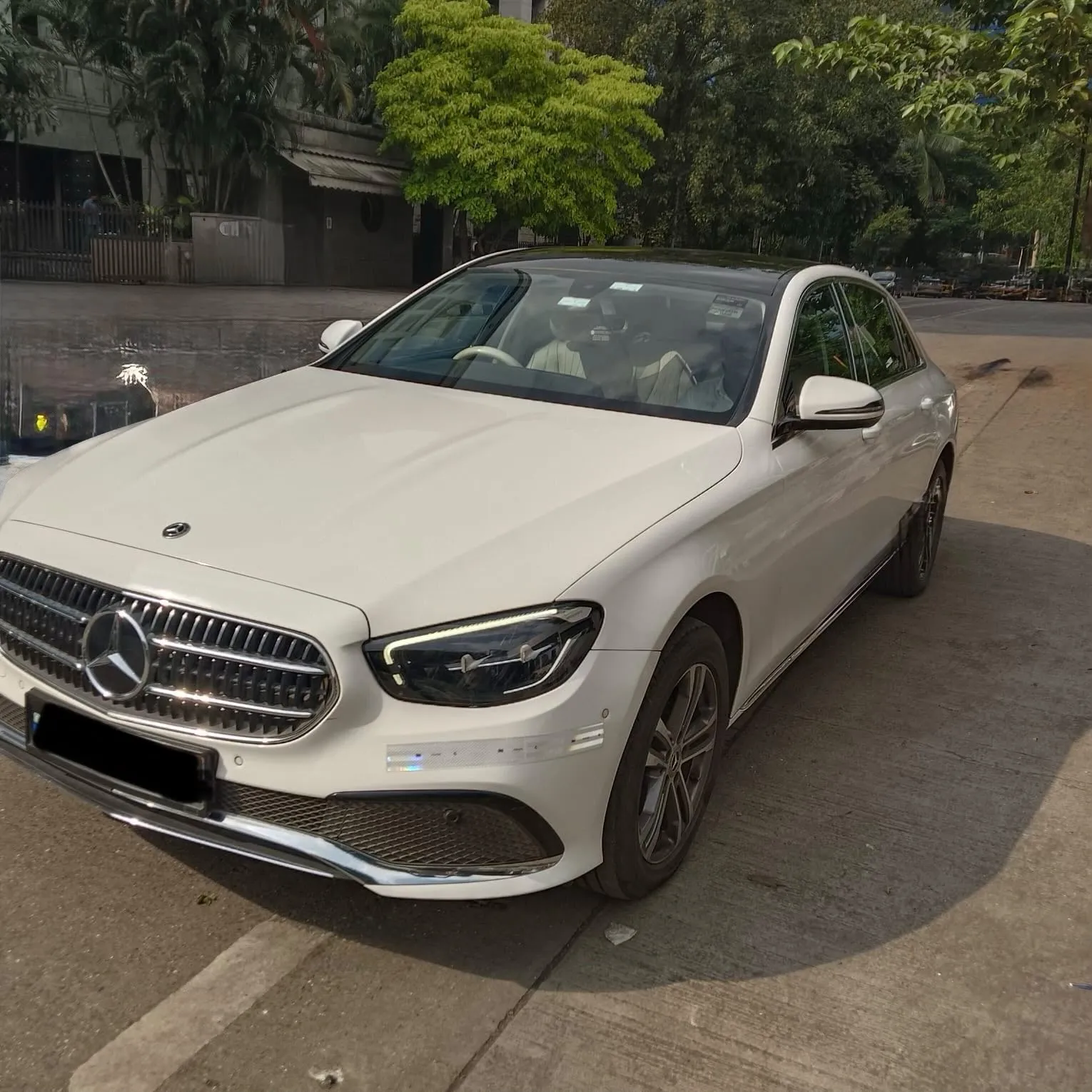 Mercedes E220D (4)