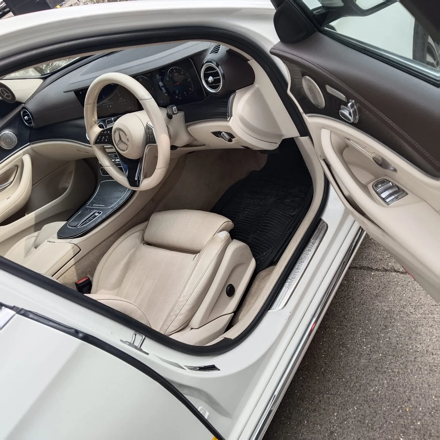 Mercedes E220D (5)