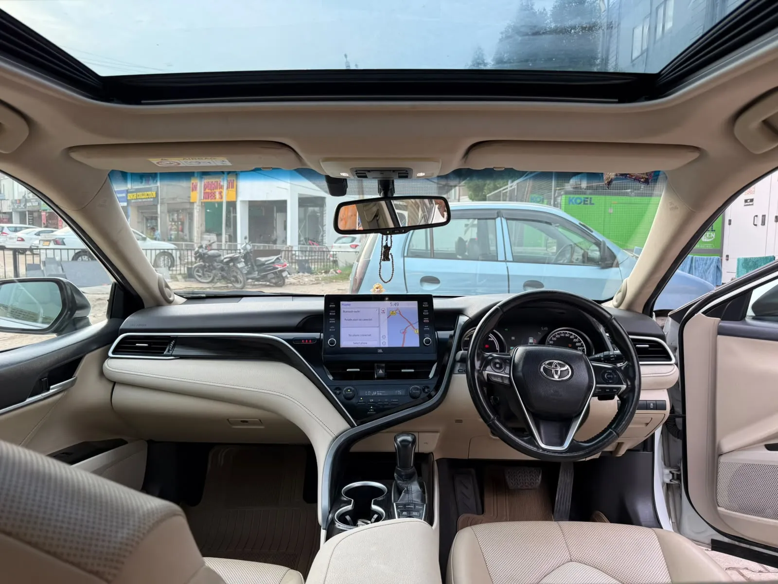 Toyota Camry (11)