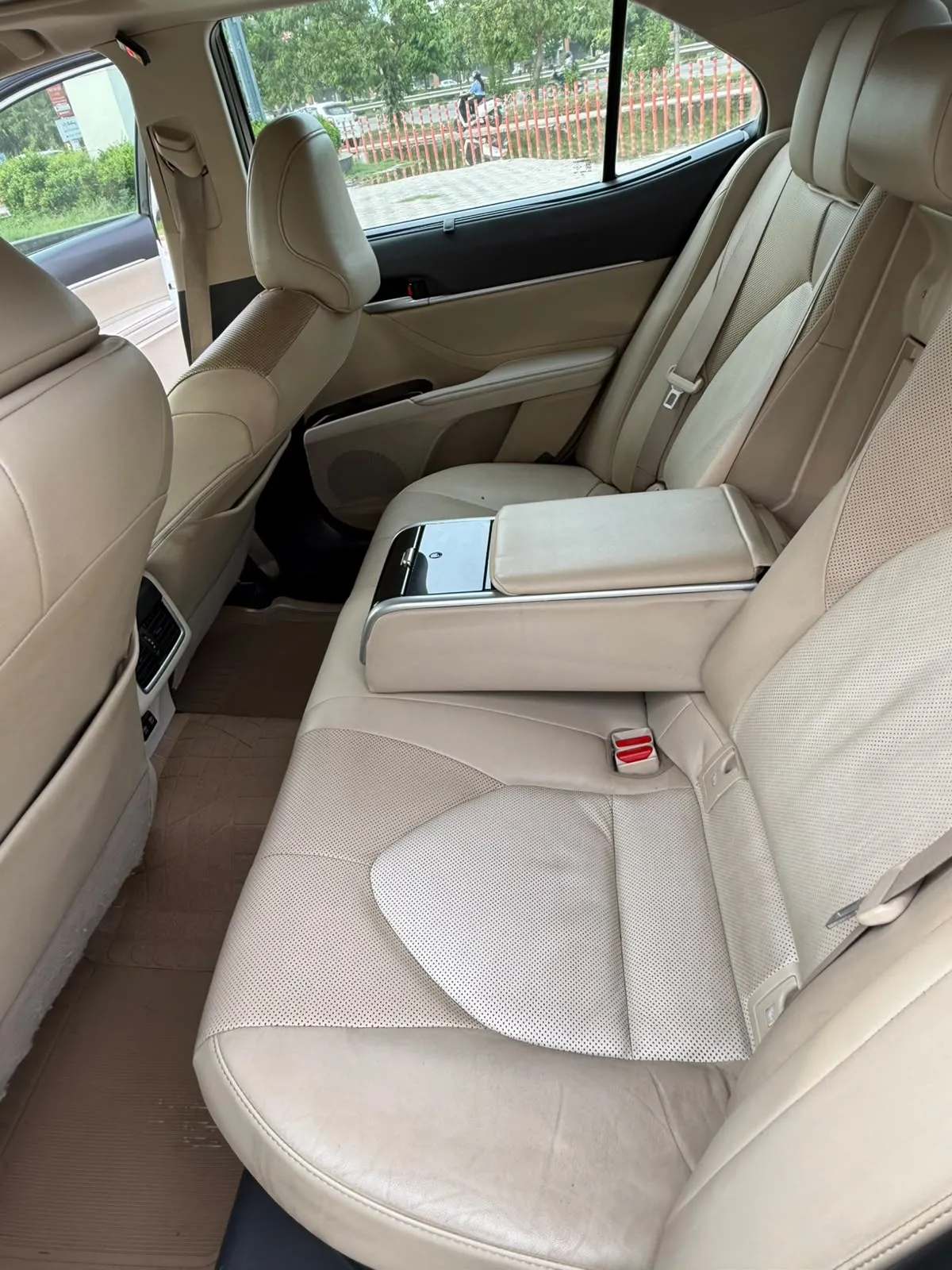 Toyota Camry (12)