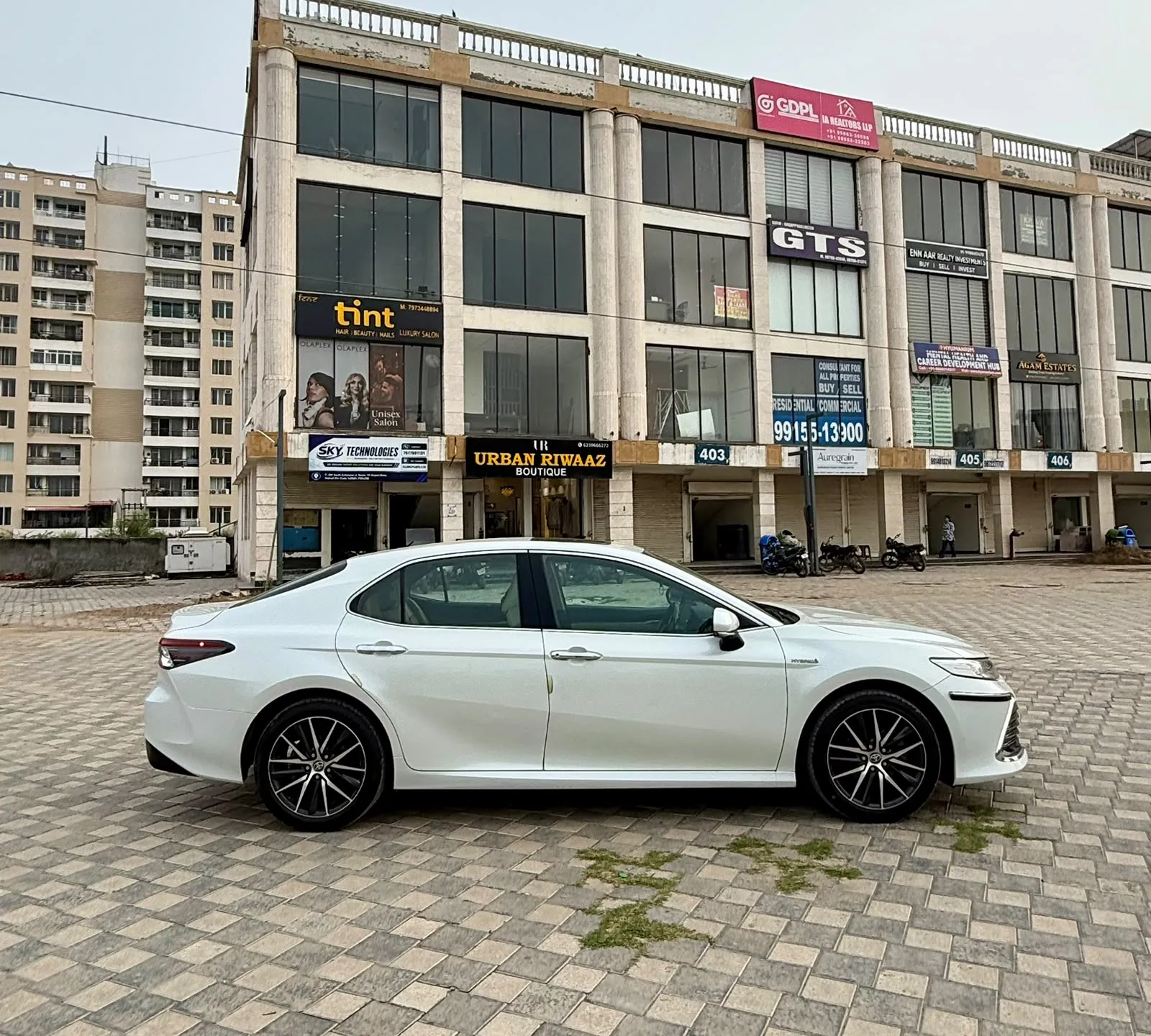 Toyota Camry (5)