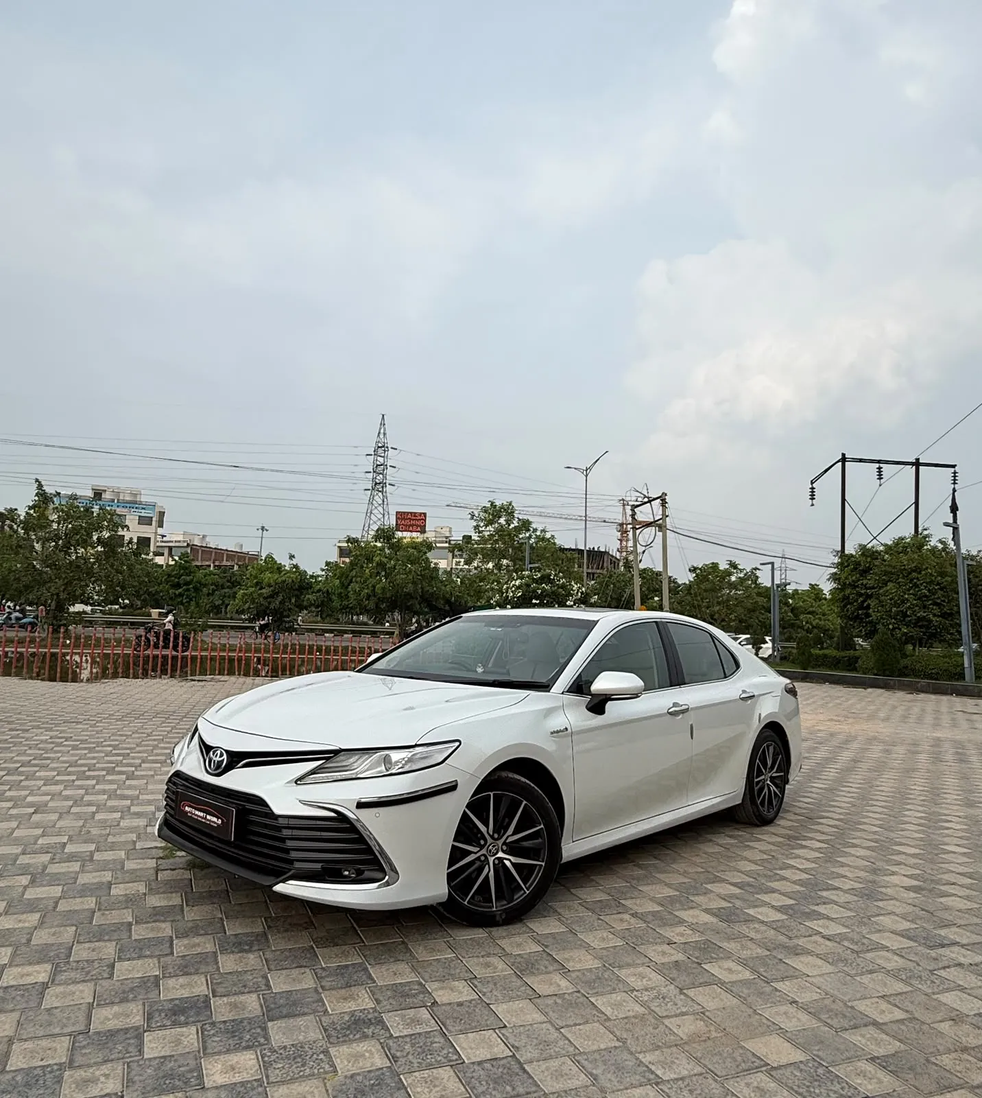 Toyota Camry (7)