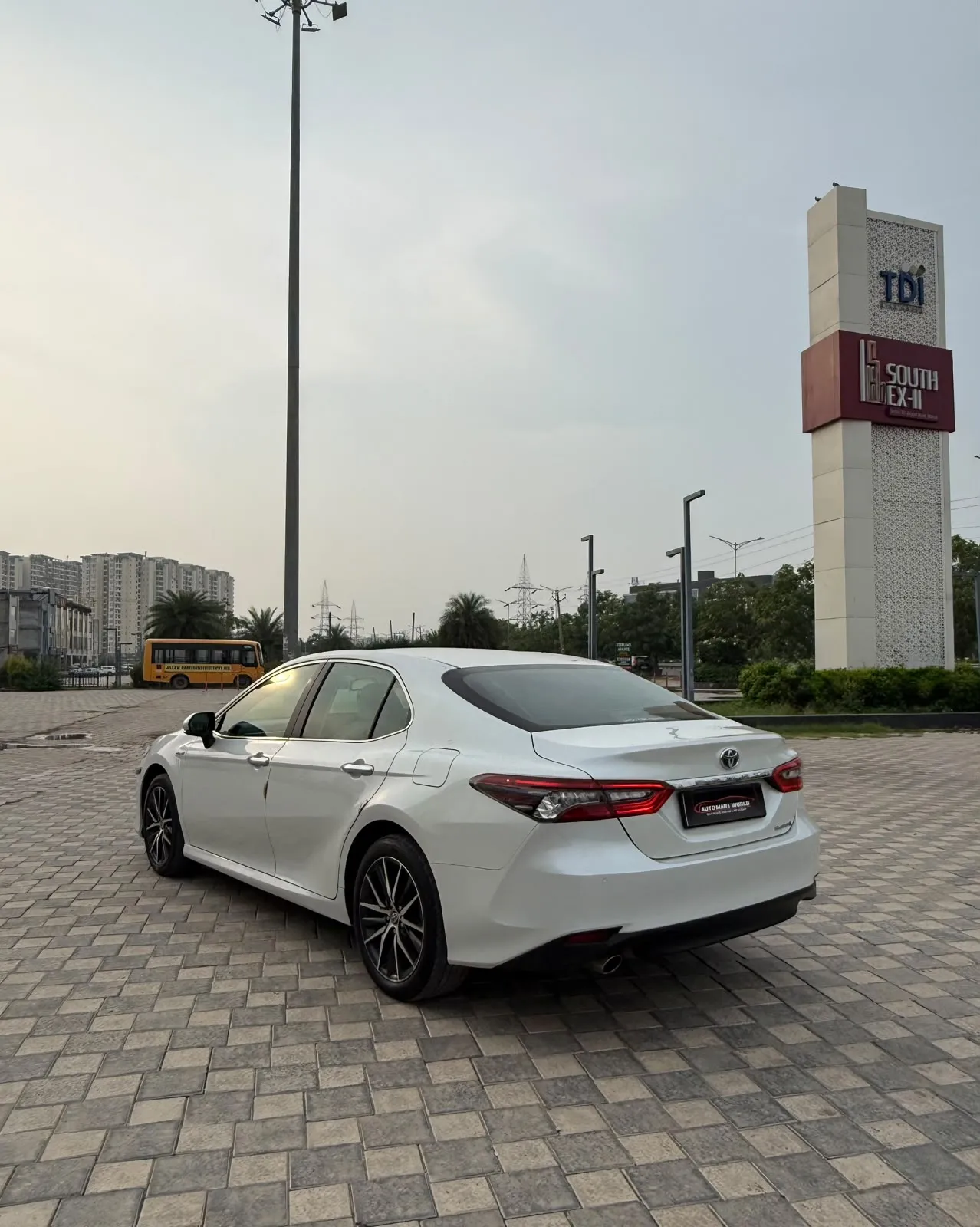 Toyota Camry (9)