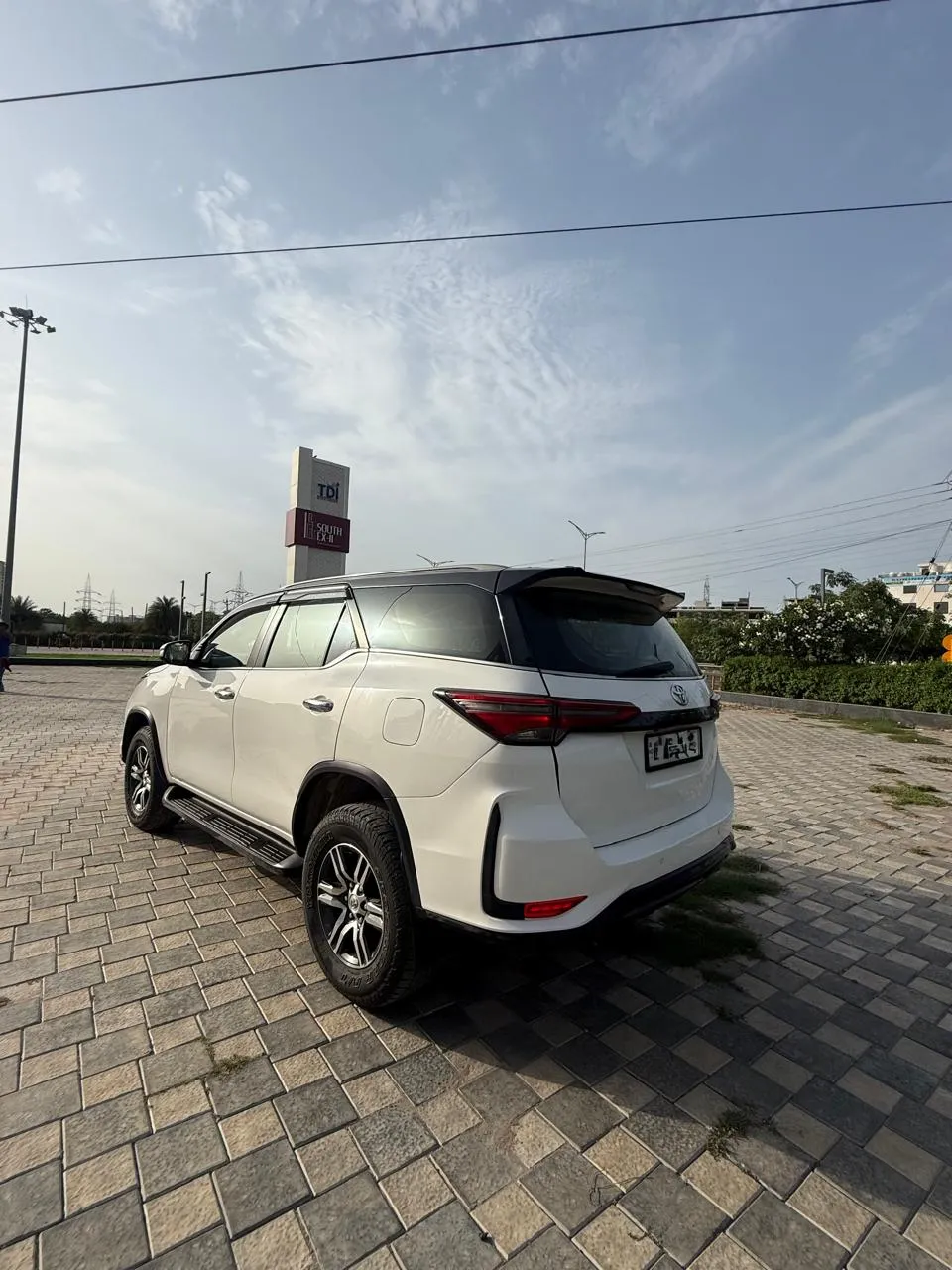 Toyota Fortuner 2.8 (7)