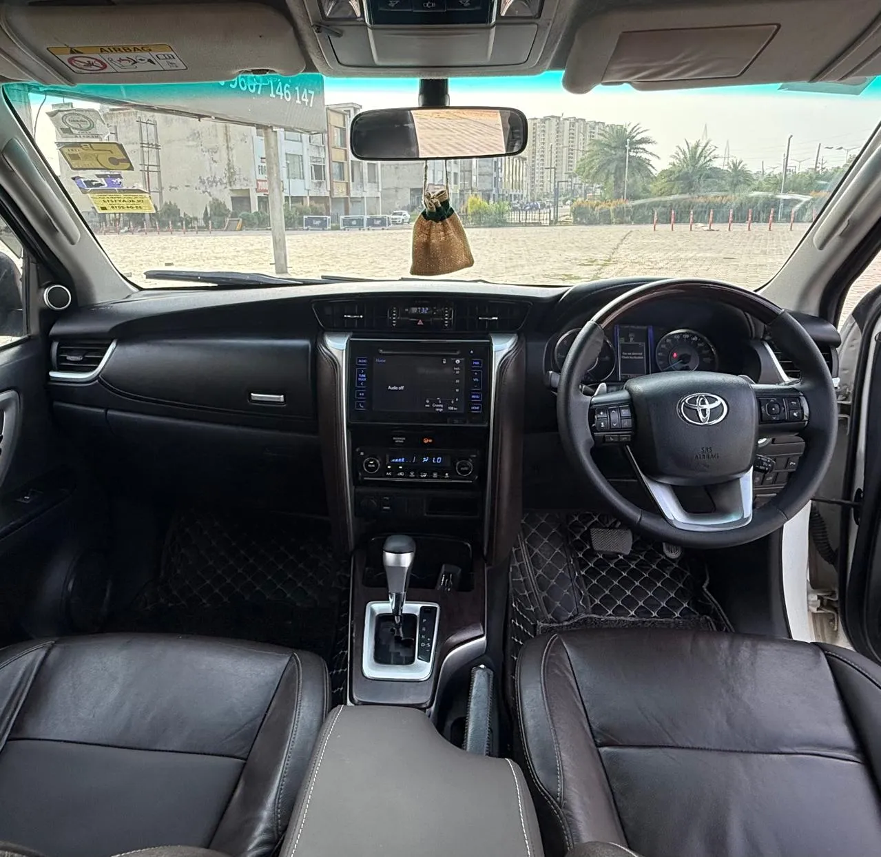 Toyota Fortuner 2.8 (8)